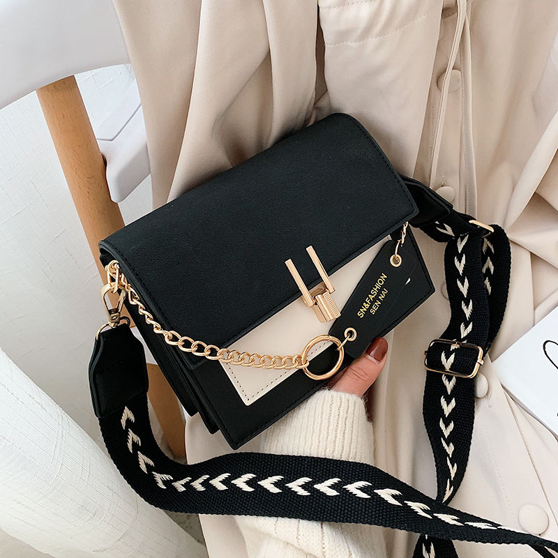 trendy flap square bag womens fashion faux leather purse stylish chain decor crossbody bag details 5